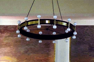Duży żyrandol mosiężny 