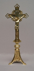 Krzyż ołtarzowy mosiężny, wys. 51 cm