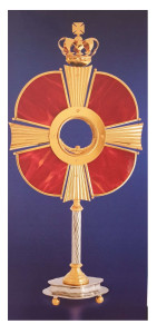 Monstrancja w stylu klasycystycznym, podświetlana, wysokość 105 cm